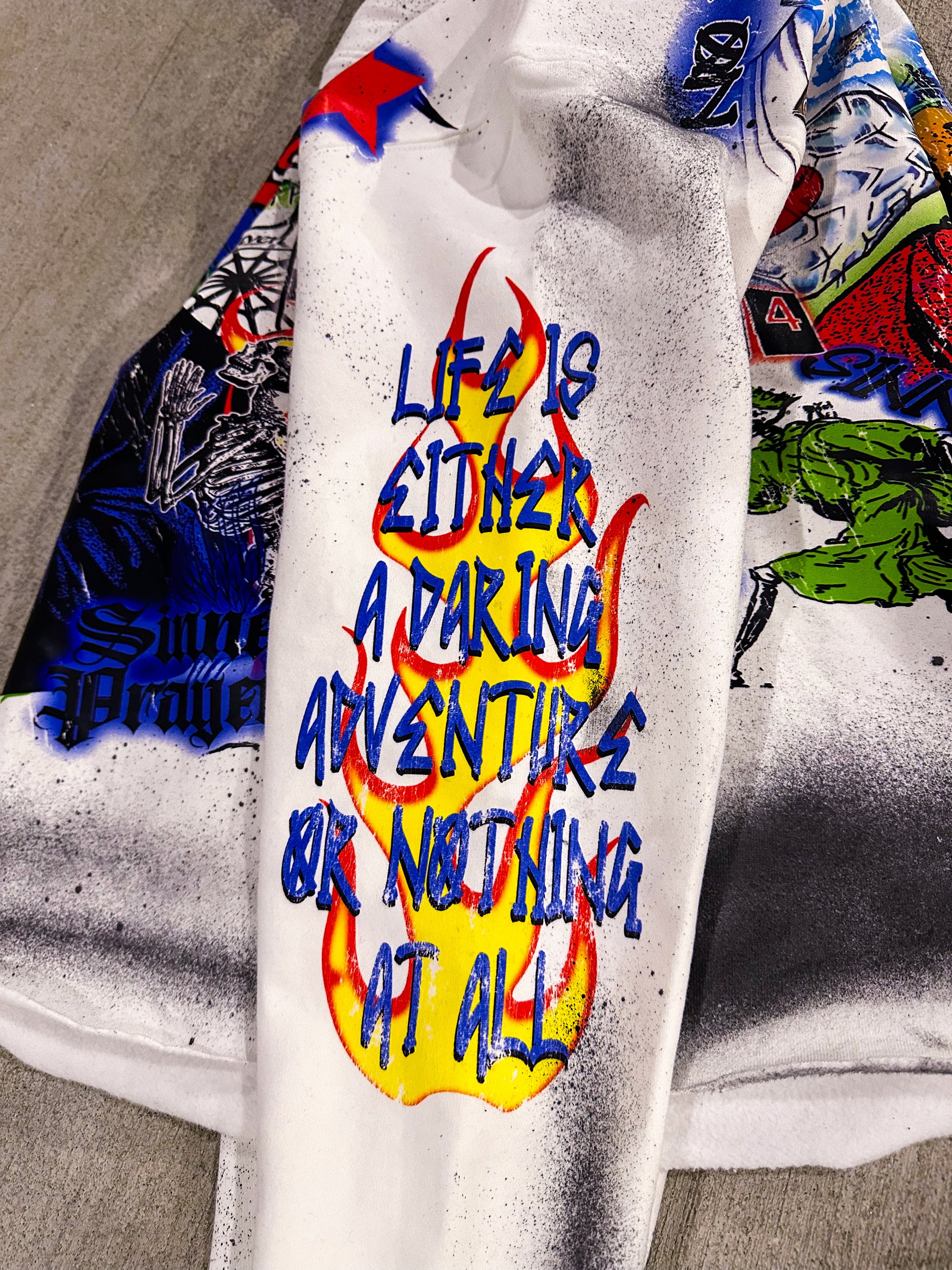 “GRAFFITI” Sweat suit