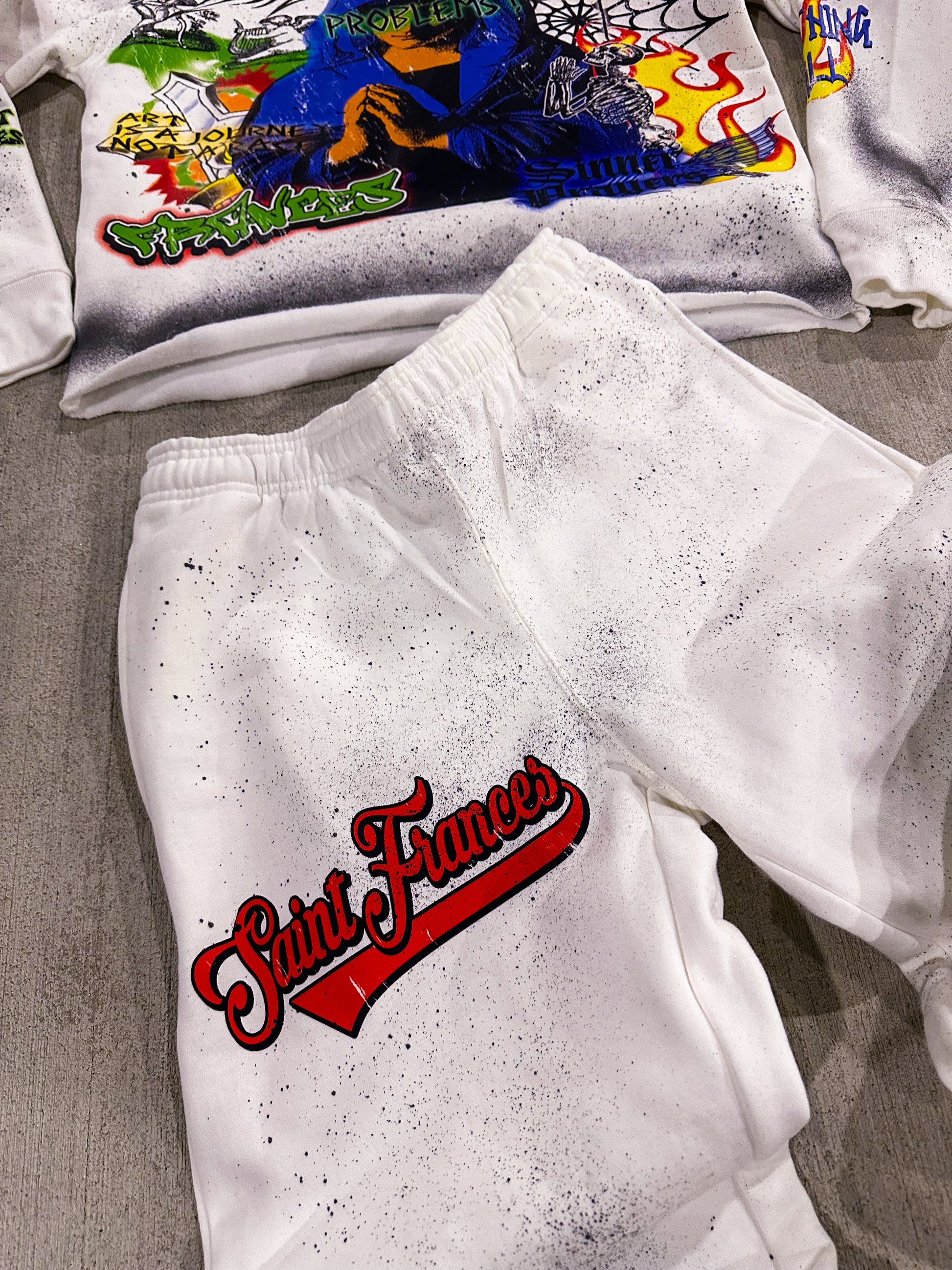 “GRAFFITI” Sweat suit