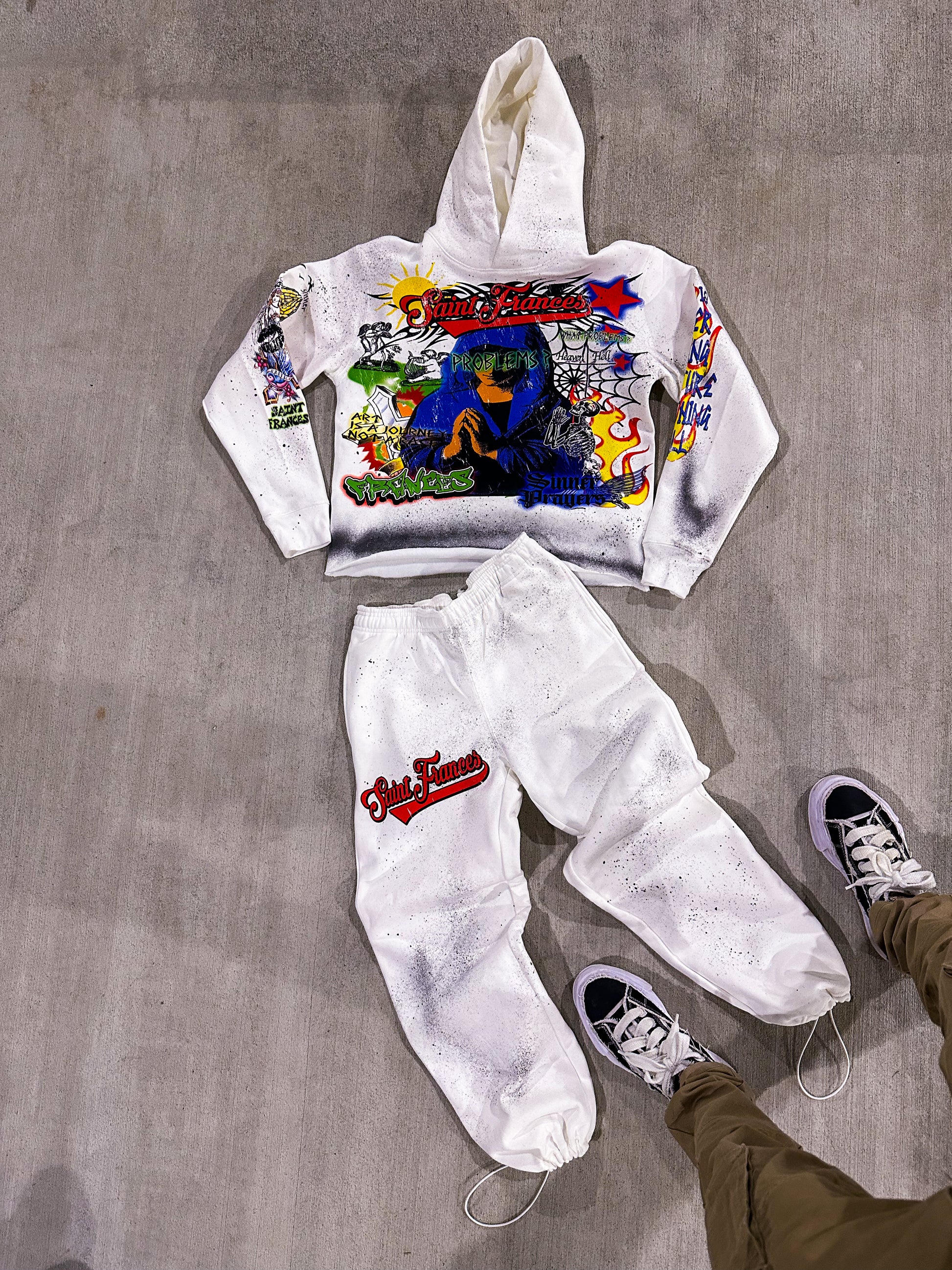 “GRAFFITI” Sweat suit