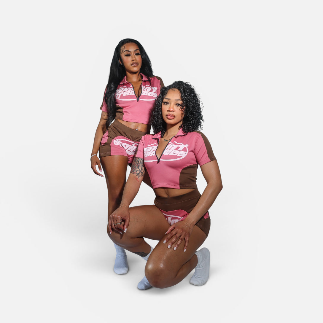 "STRAWBERRY" tech set